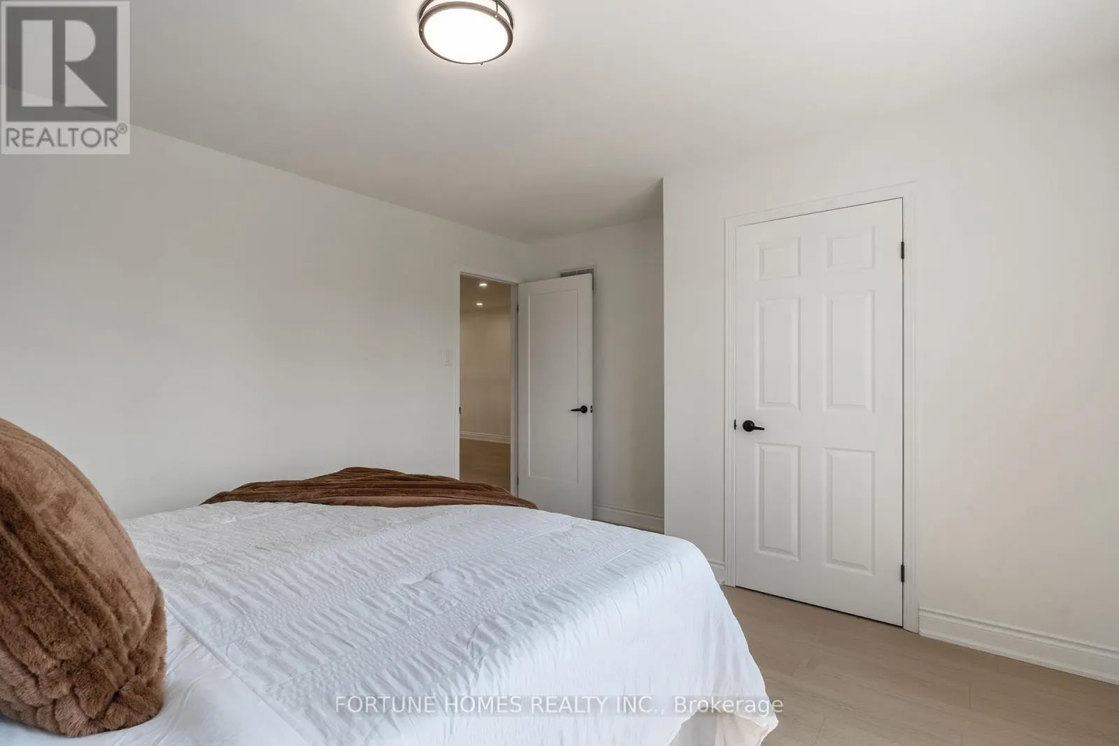 31 ORTONA DRIVE