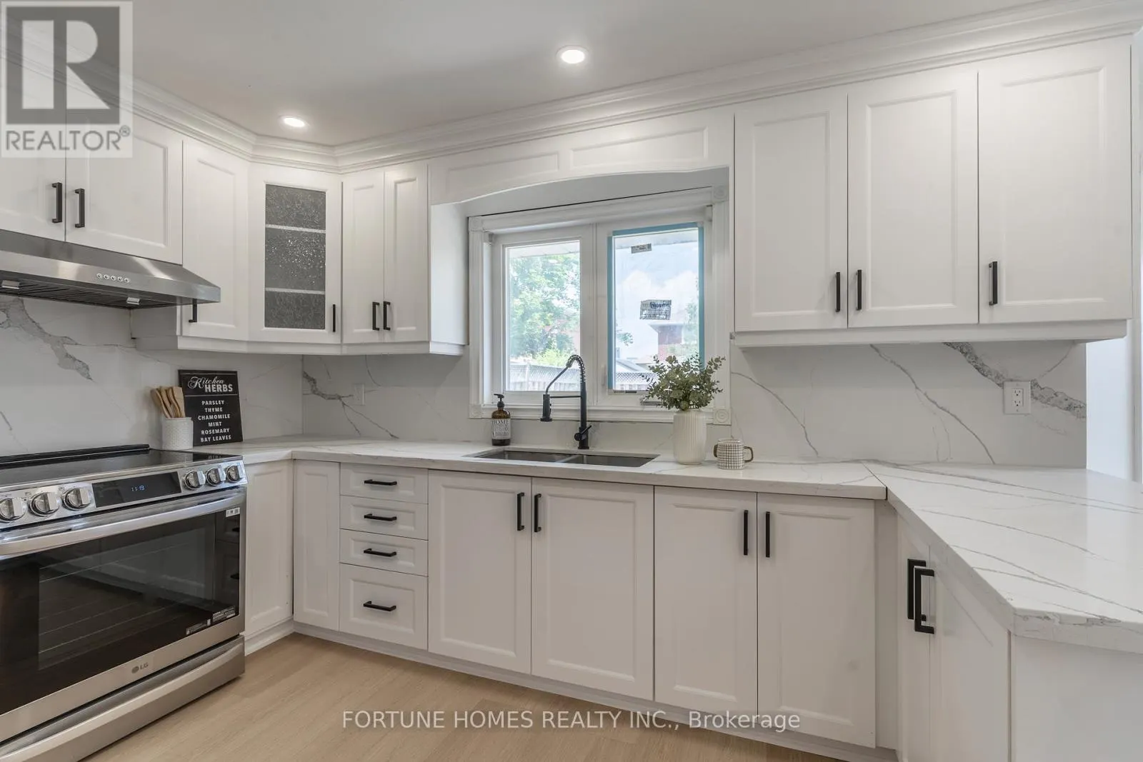 31 ORTONA DRIVE