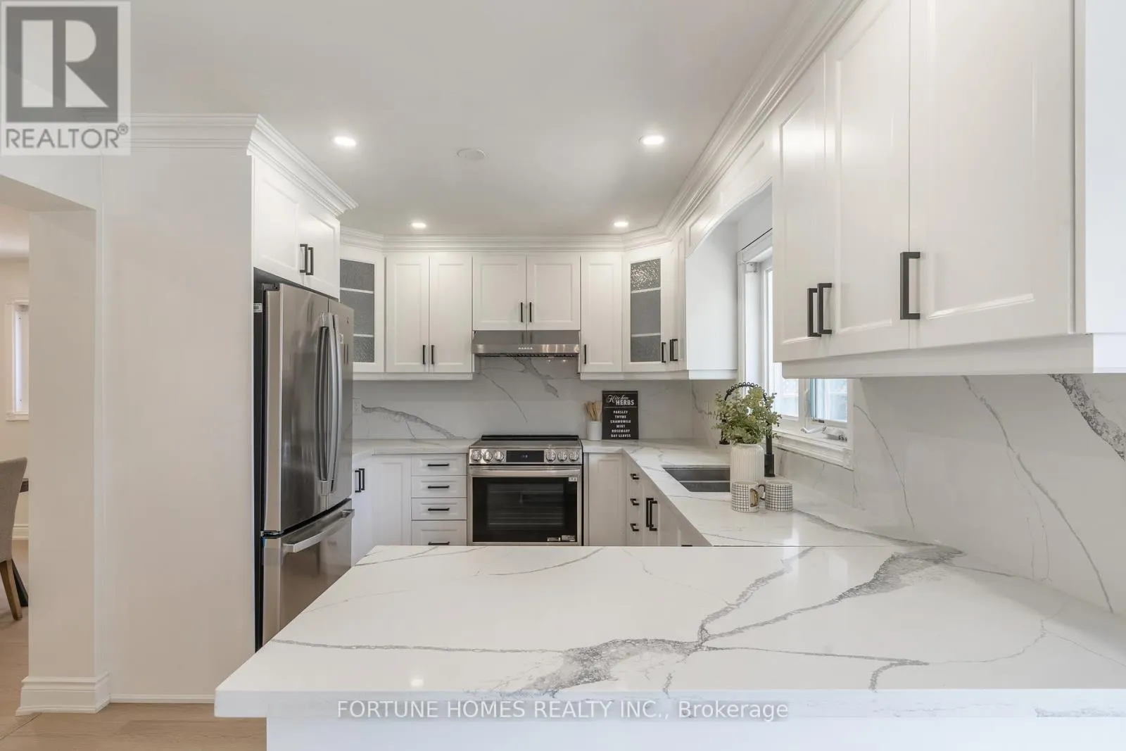 31 ORTONA DRIVE