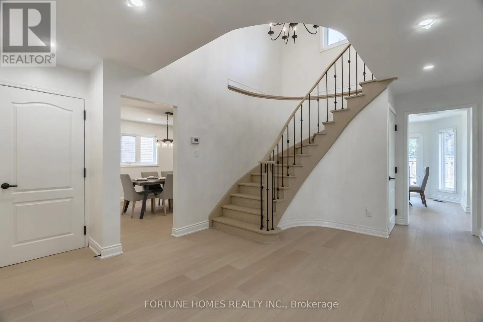 31 ORTONA DRIVE