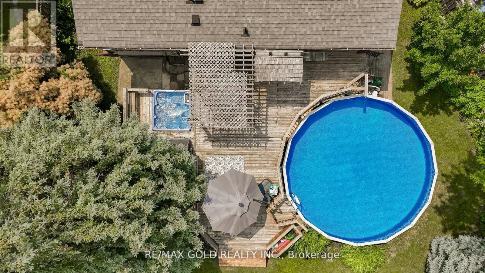 23 EDGEBROOK CRESCENT