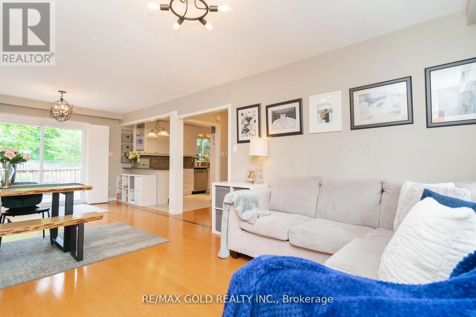 23 EDGEBROOK CRESCENT