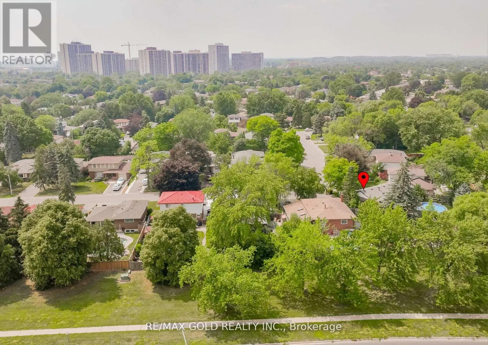 23 EDGEBROOK CRESCENT
