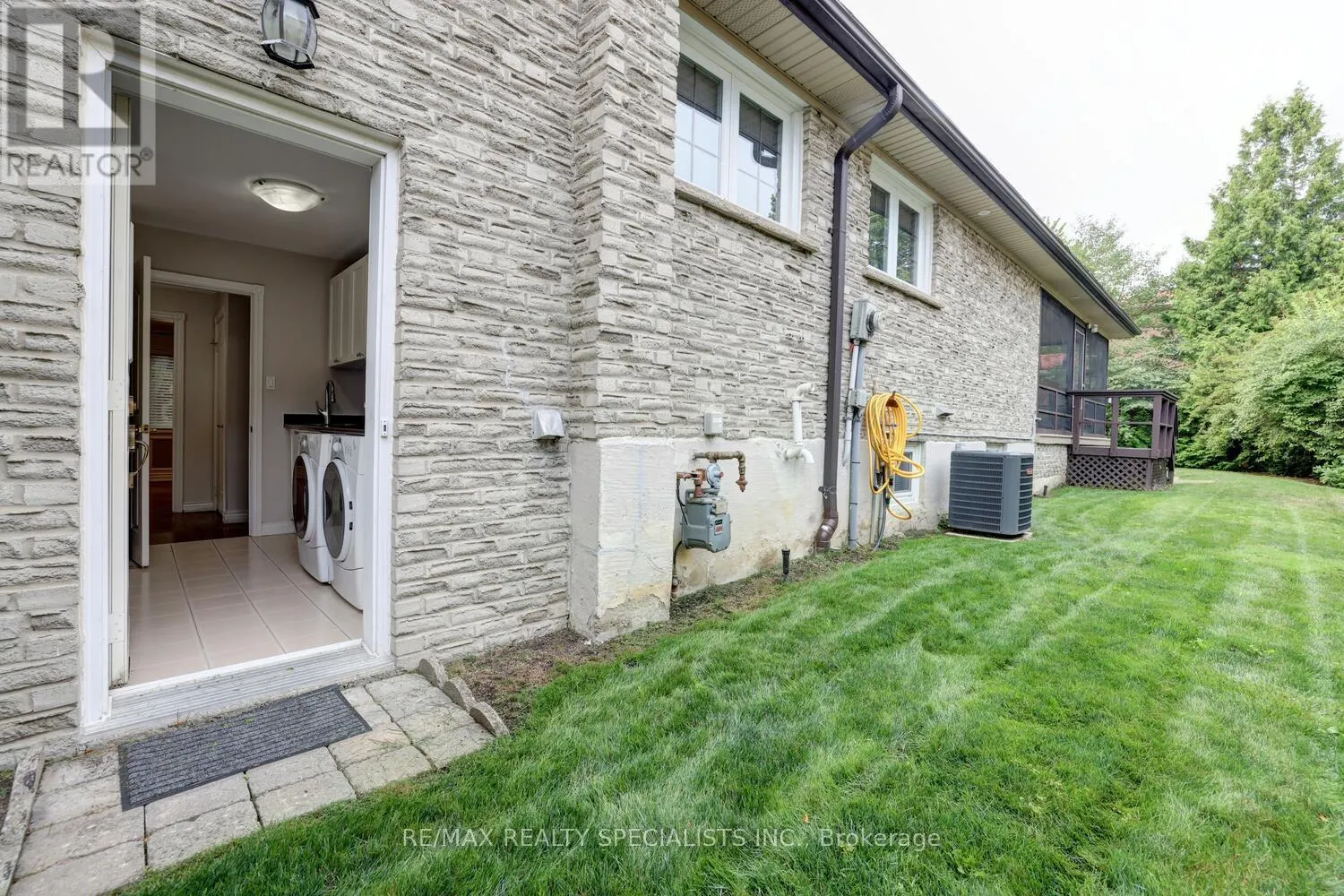463 VALLEYFIELD DRIVE