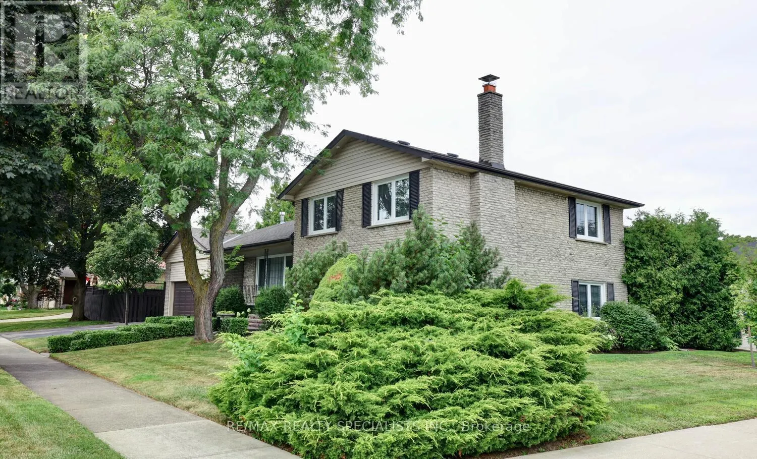 463 VALLEYFIELD DRIVE