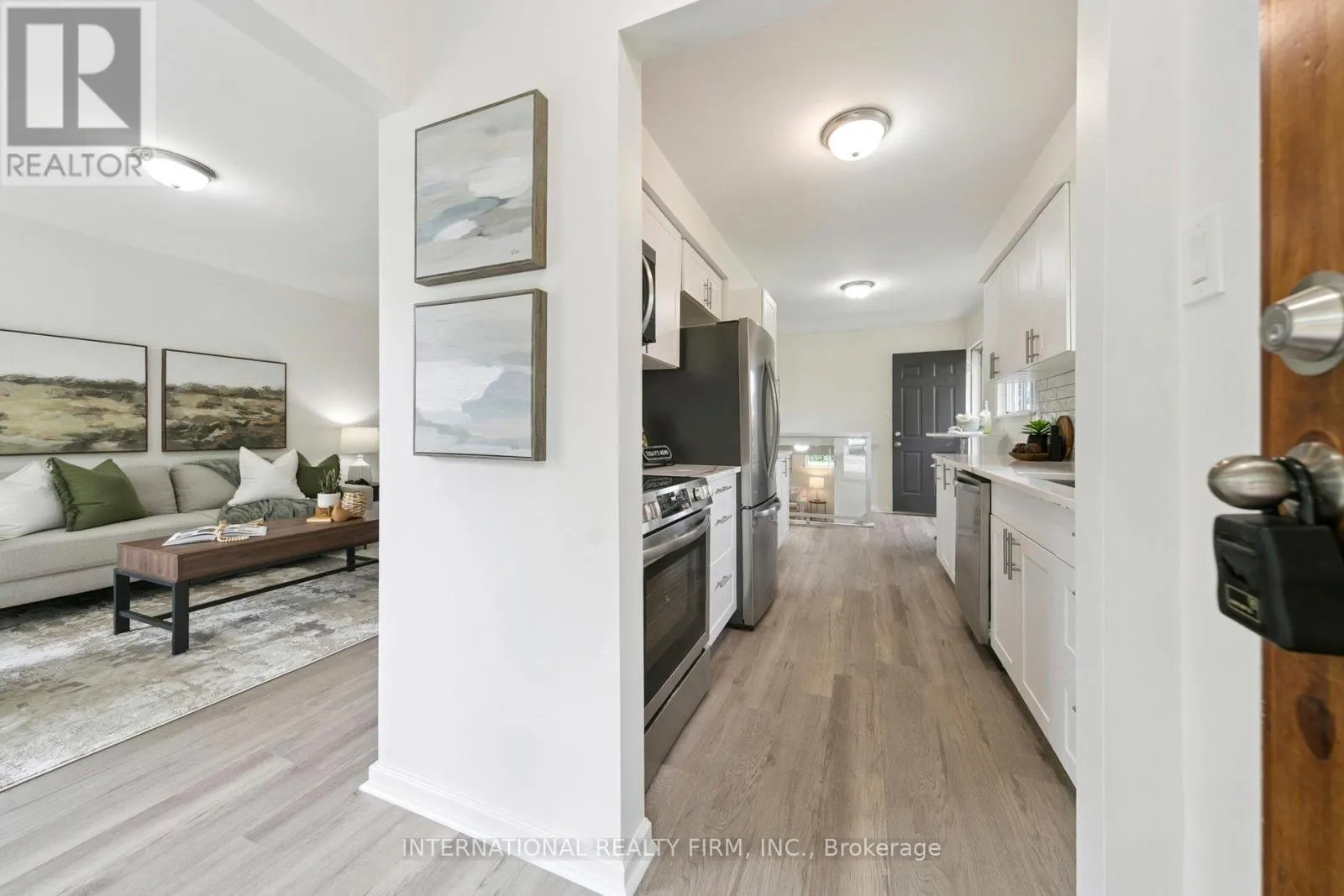 476 LOLITA GARDENS