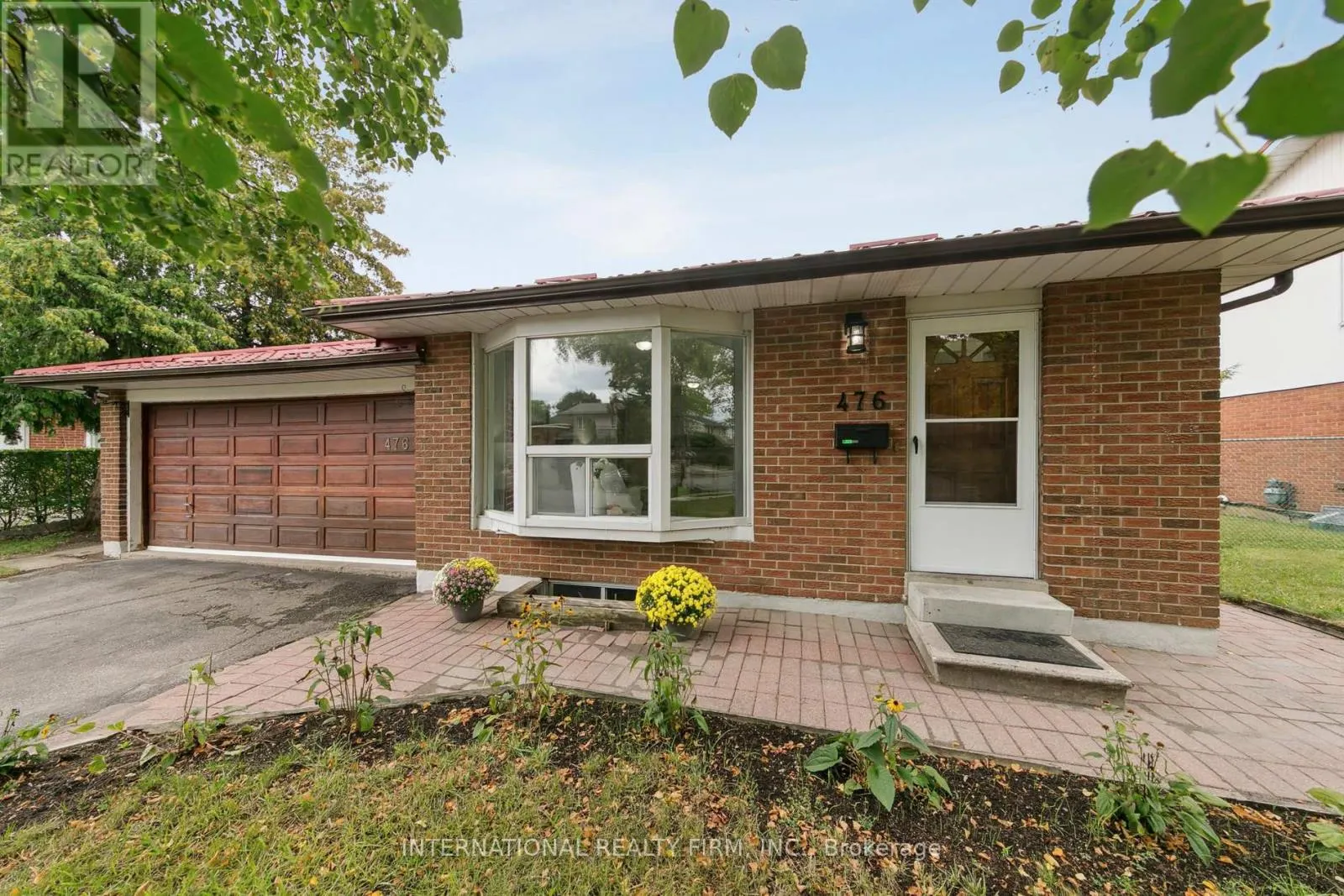 476 LOLITA GARDENS
