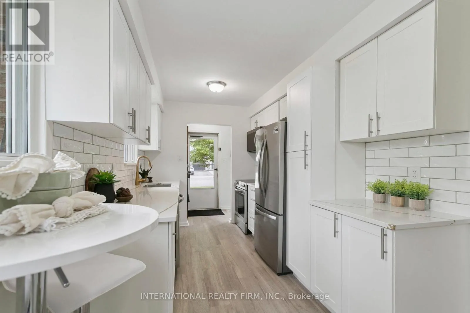 476 LOLITA GARDENS