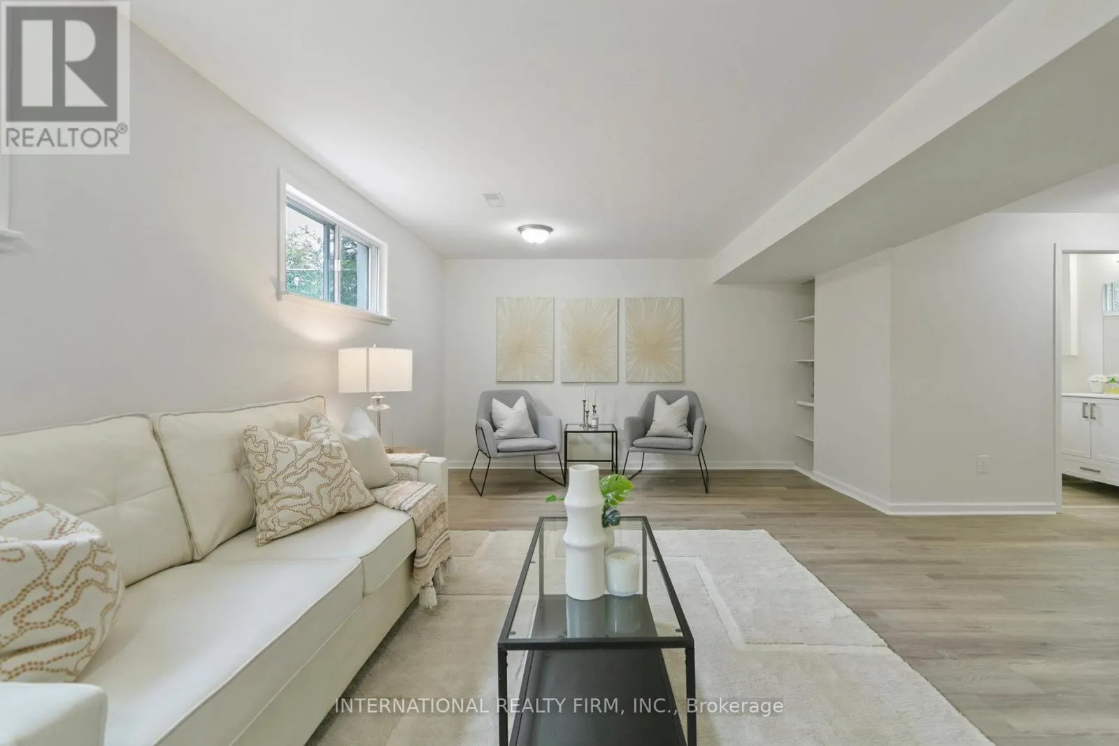 476 LOLITA GARDENS