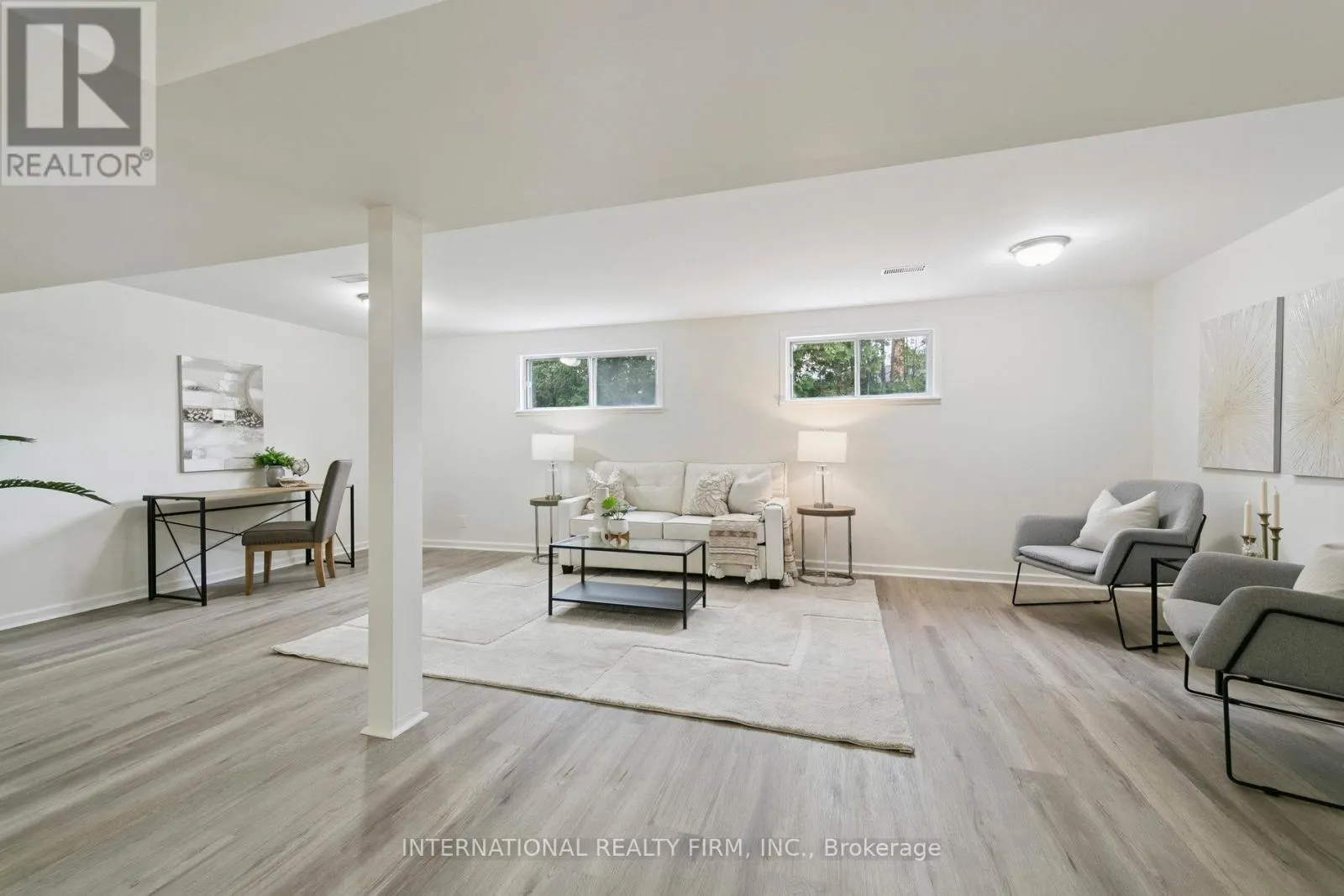 476 LOLITA GARDENS