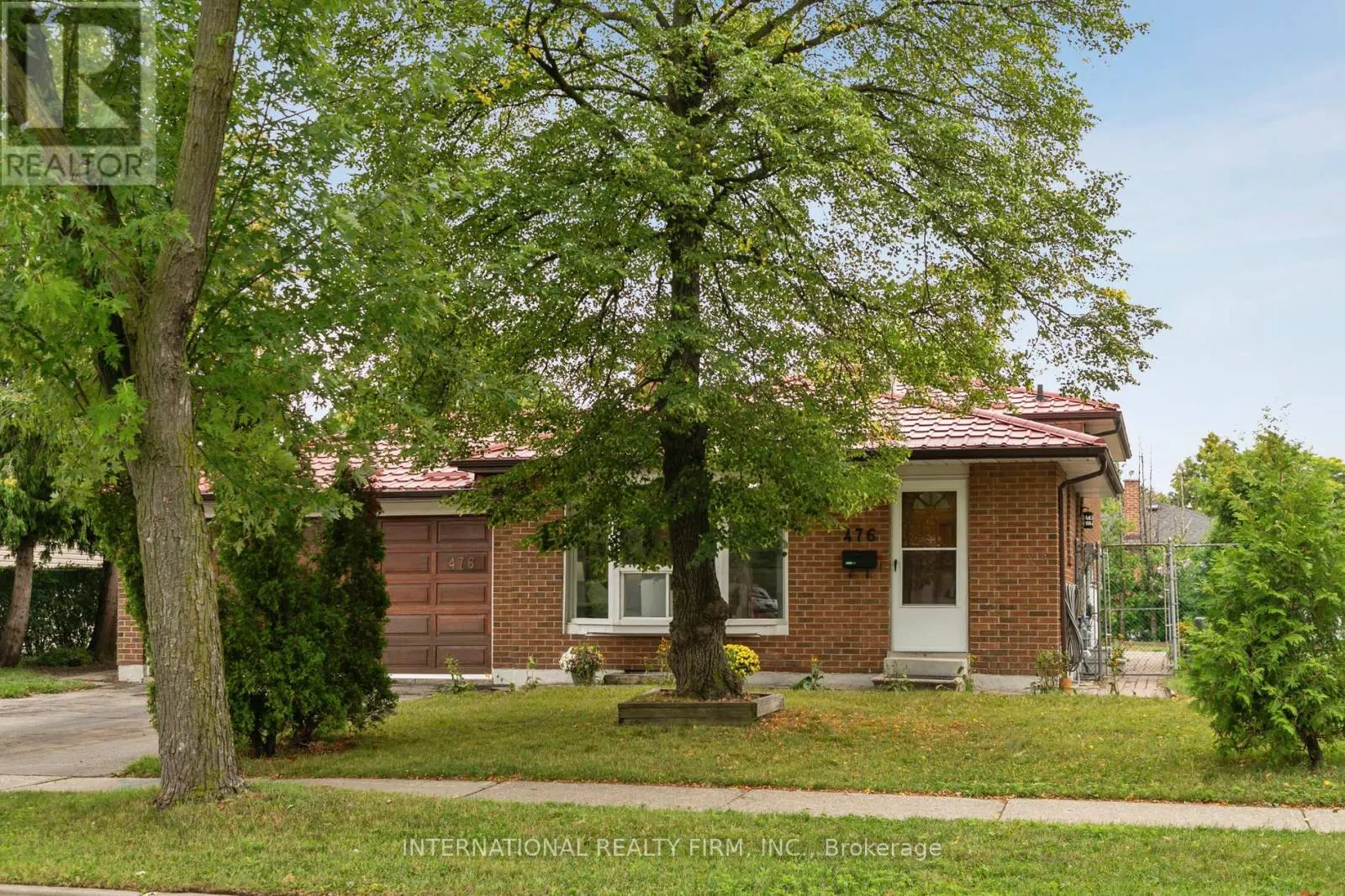 476 LOLITA GARDENS