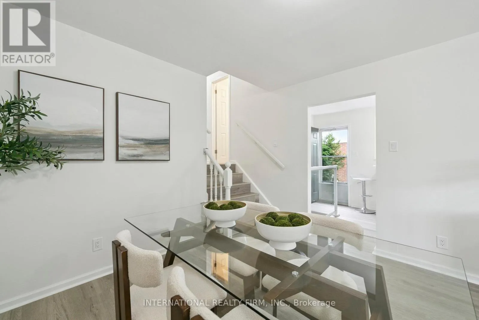 476 LOLITA GARDENS