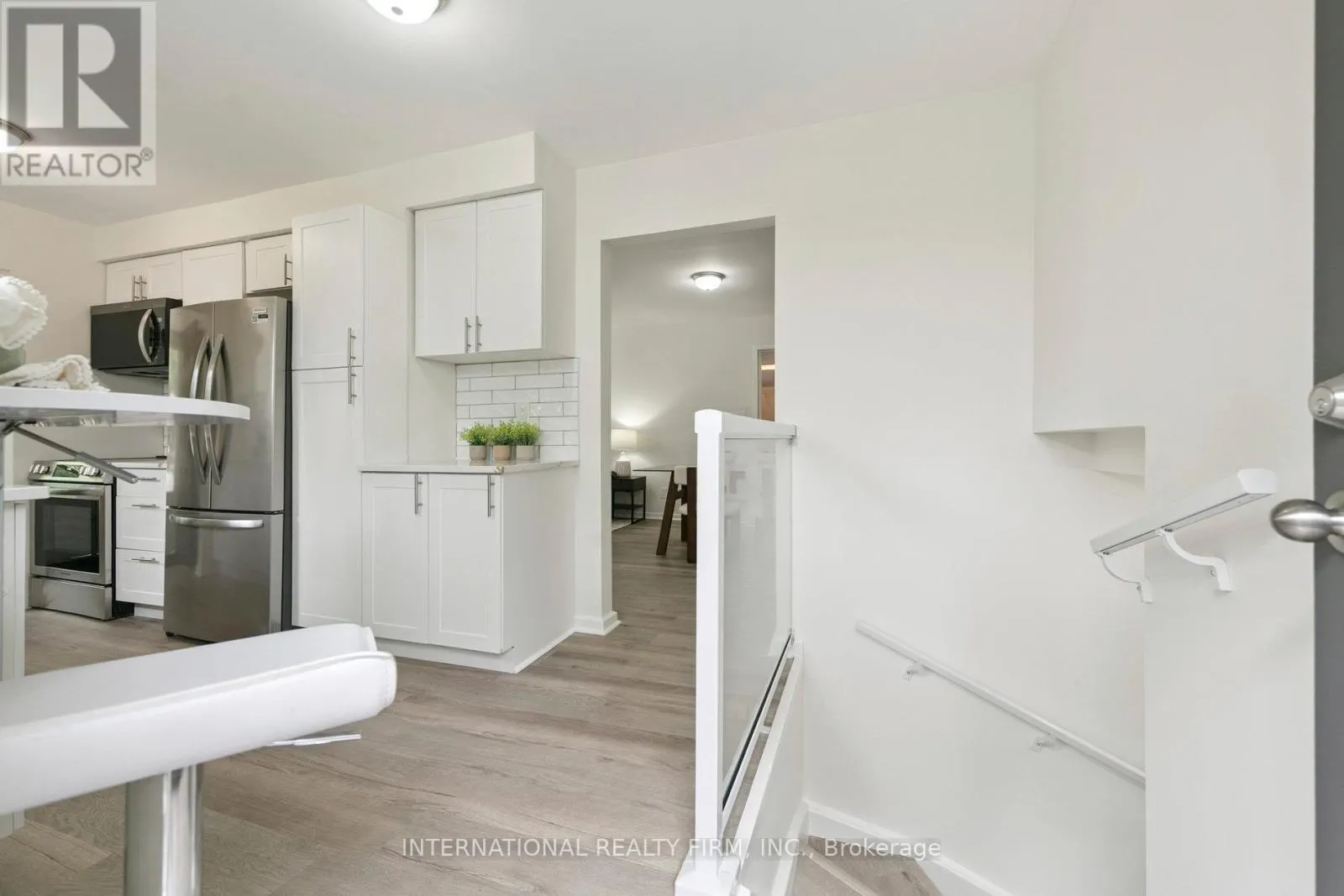 476 LOLITA GARDENS