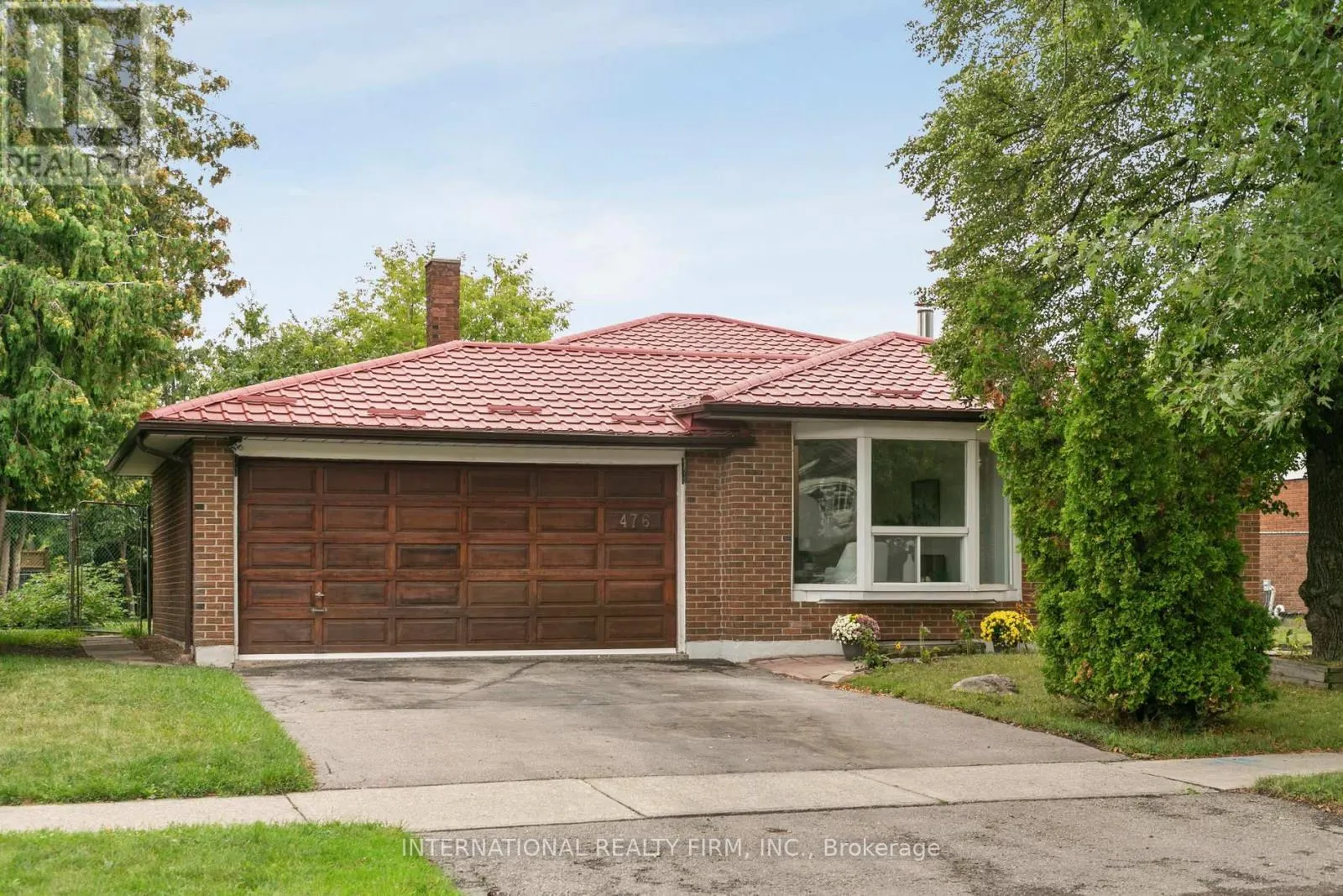 476 LOLITA GARDENS