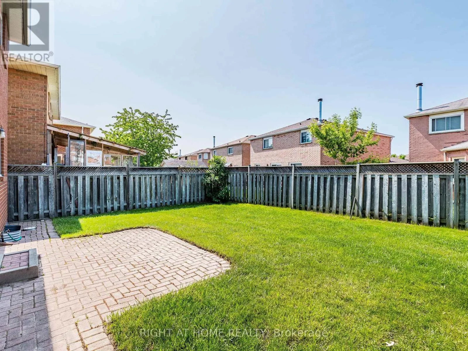 56 CANNON CRESCENT