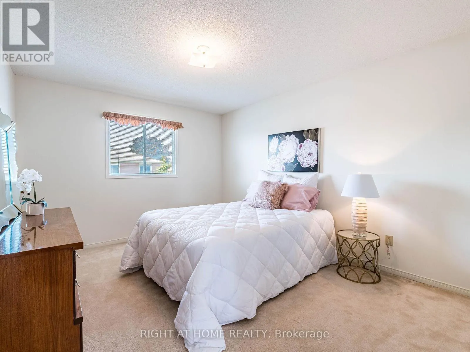 56 CANNON CRESCENT