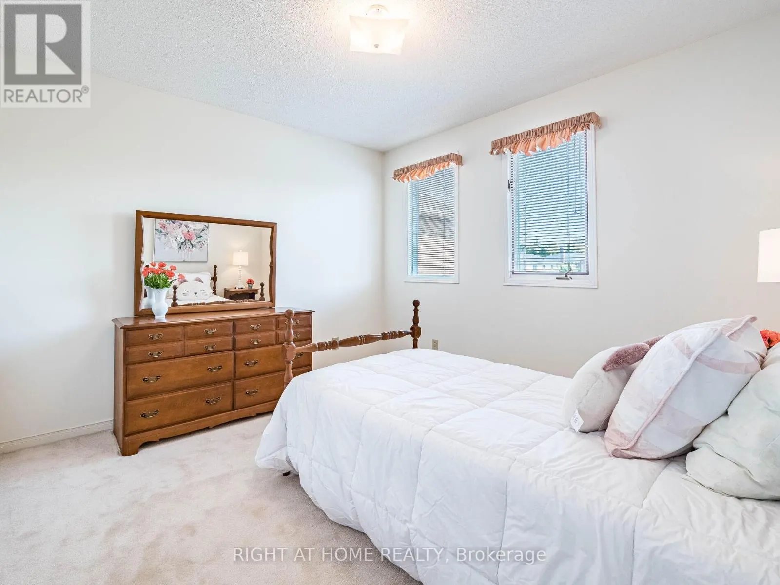 56 CANNON CRESCENT