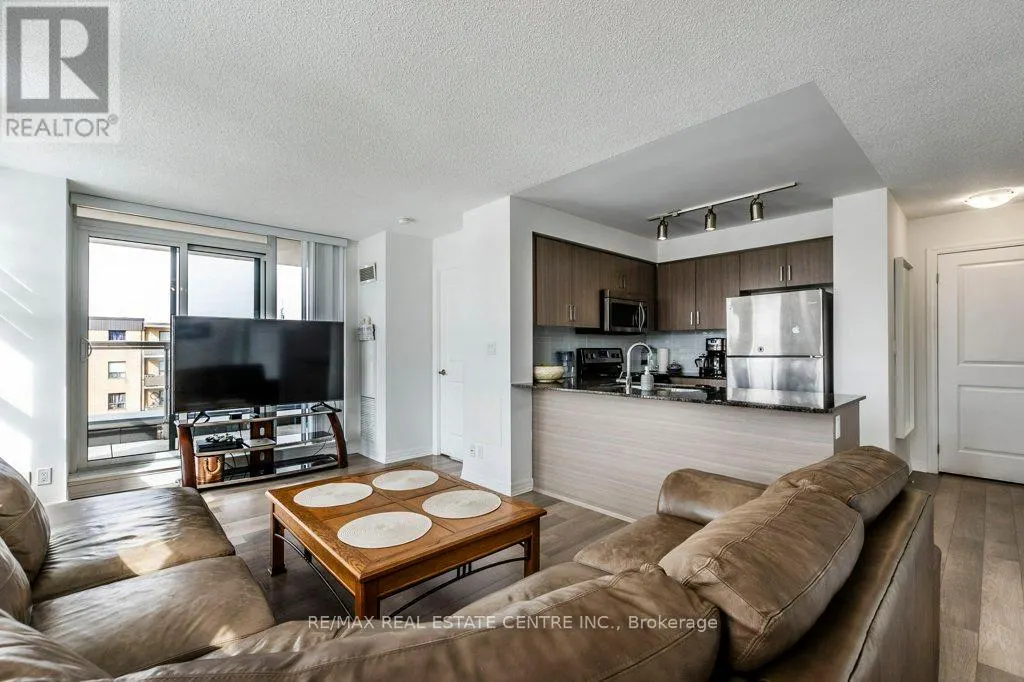 719 - 80 ESTHER LORRIE DRIVE
