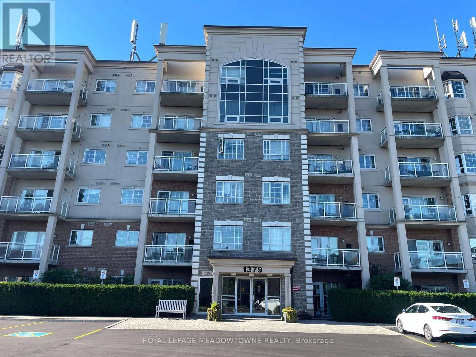 301 - 1379 COSTIGAN ROAD