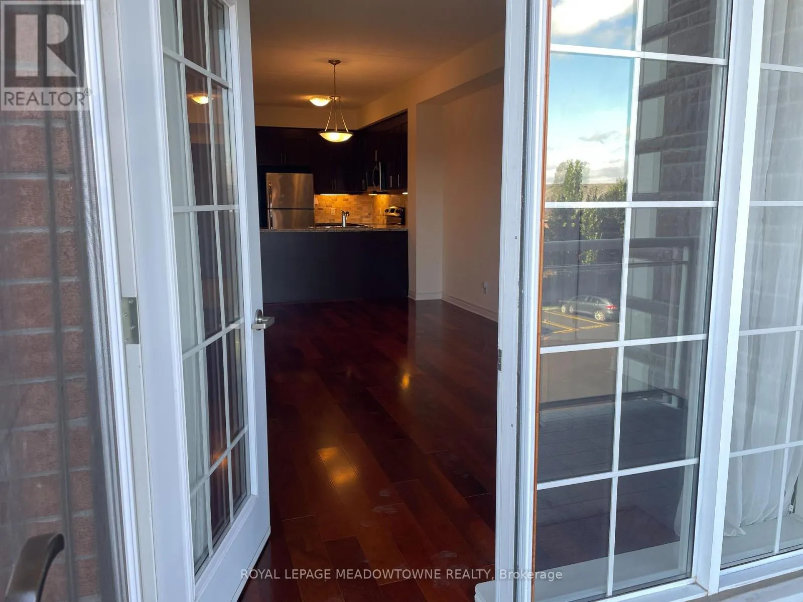301 - 1379 COSTIGAN ROAD
