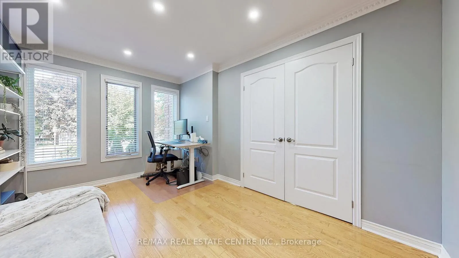 3408 TRELAWNY CIRCLE