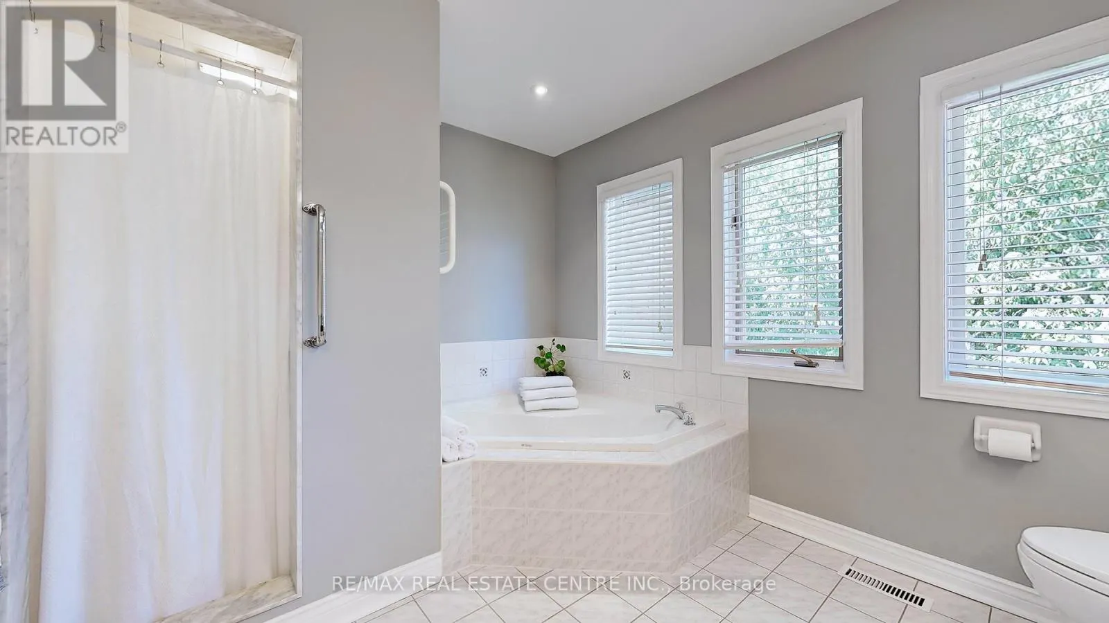 3408 TRELAWNY CIRCLE