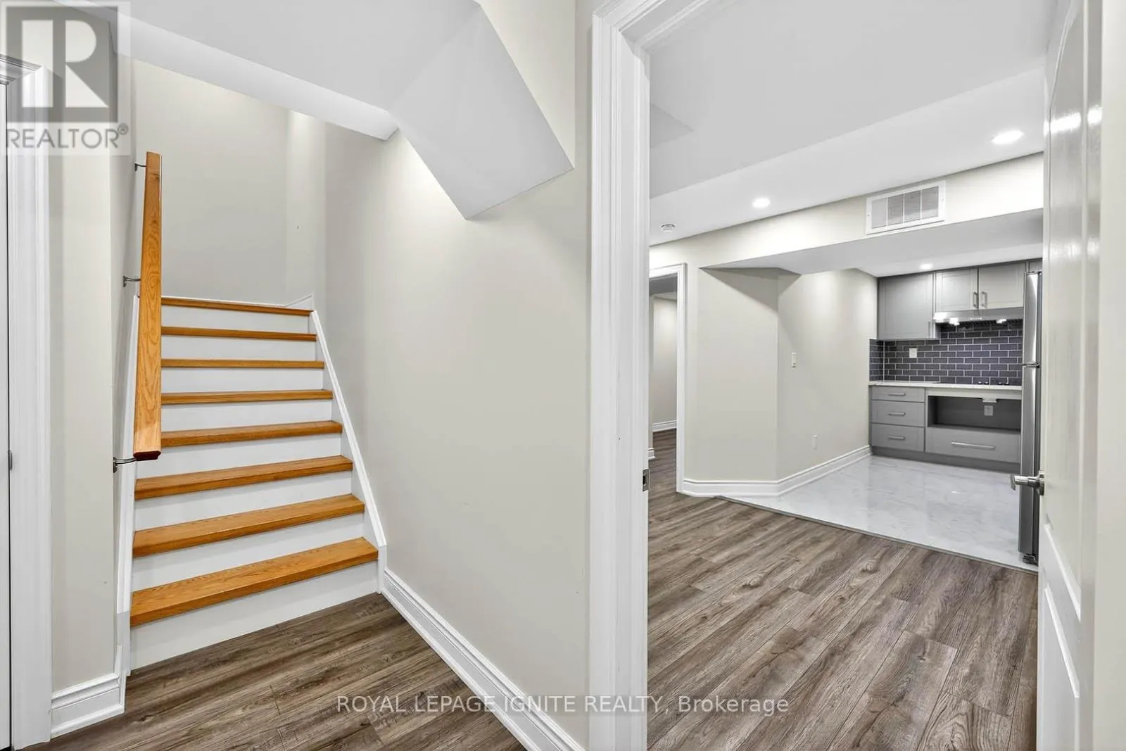 24 MICARTA AVENUE