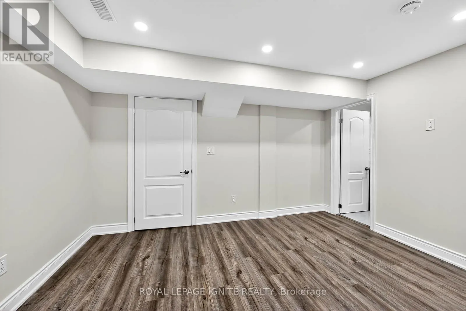 24 MICARTA AVENUE