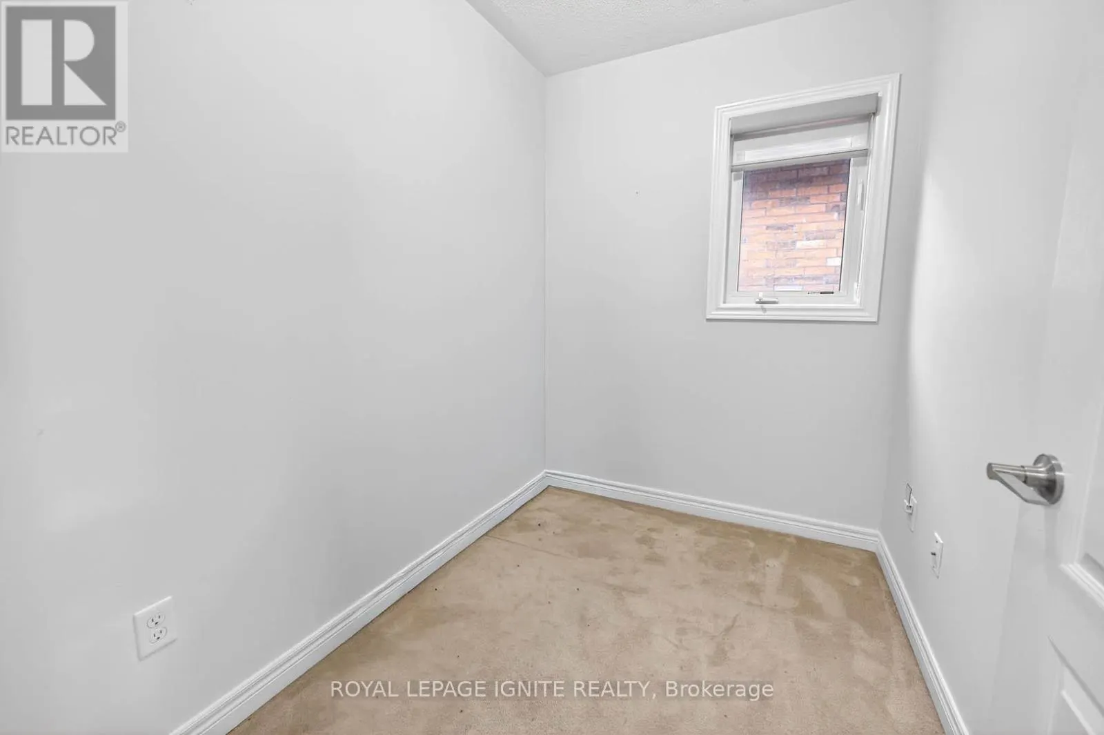 24 MICARTA AVENUE