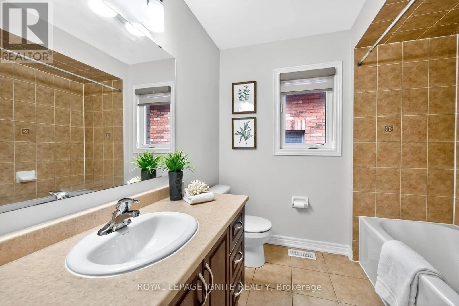24 MICARTA AVENUE