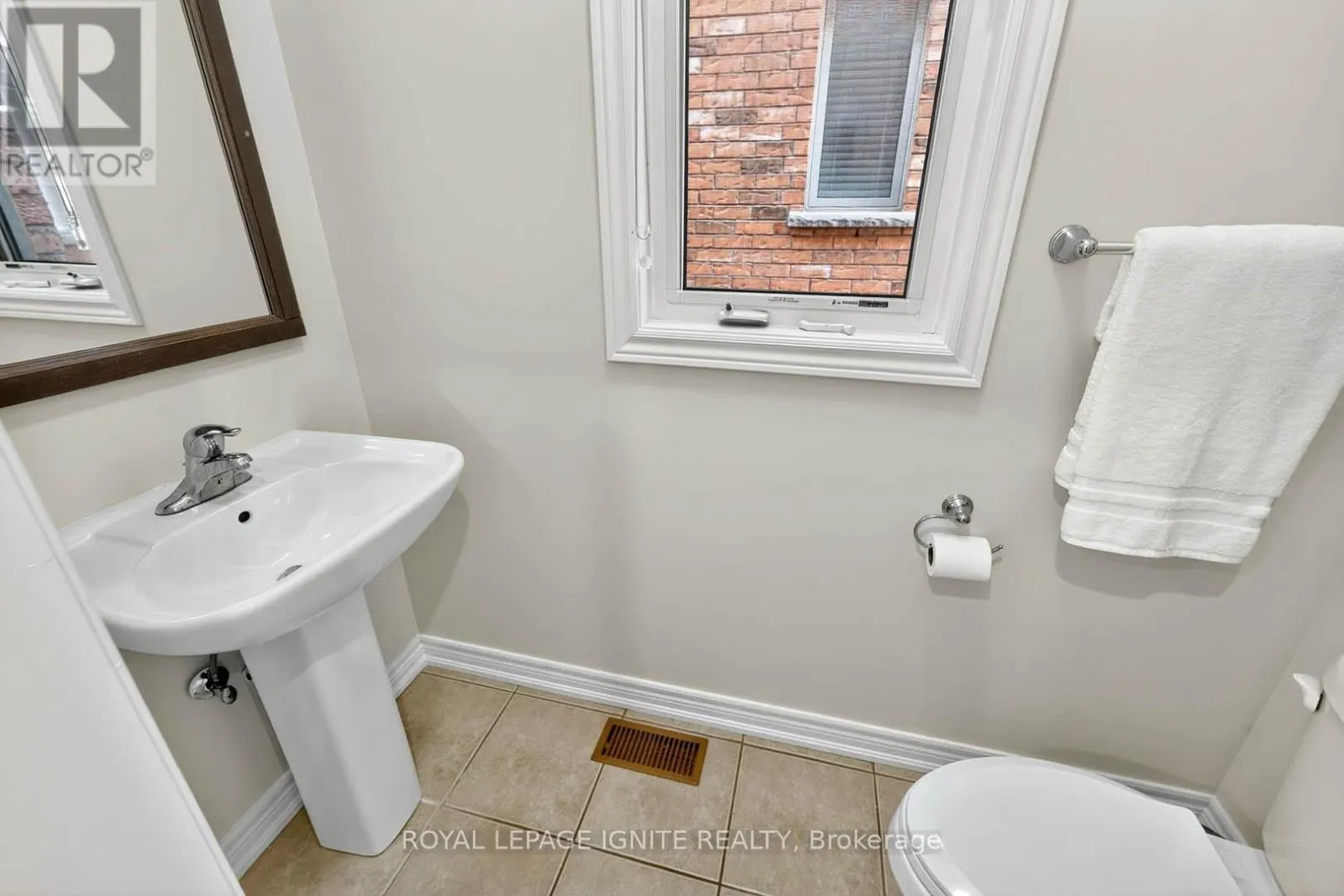 24 MICARTA AVENUE