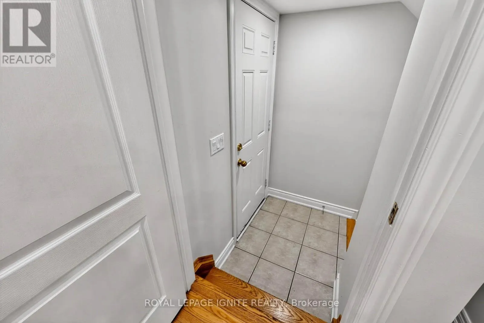 24 MICARTA AVENUE