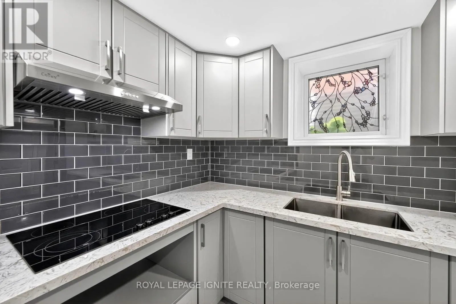 24 MICARTA AVENUE