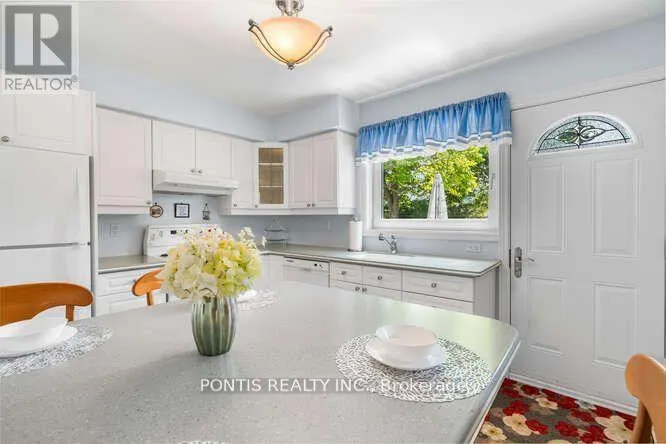 140 FOLKSTONE CRESCENT