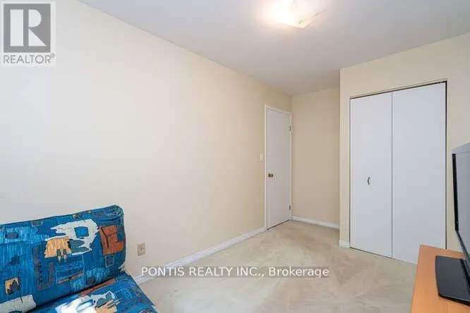 140 FOLKSTONE CRESCENT