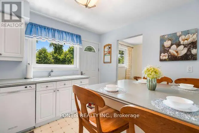 140 FOLKSTONE CRESCENT