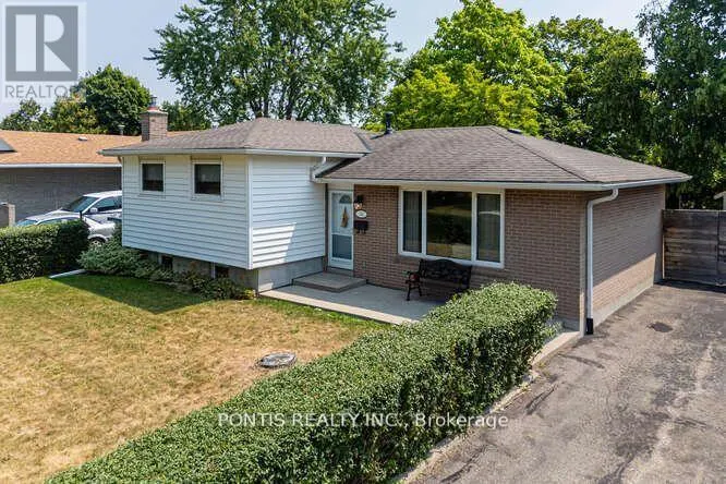 140 FOLKSTONE CRESCENT