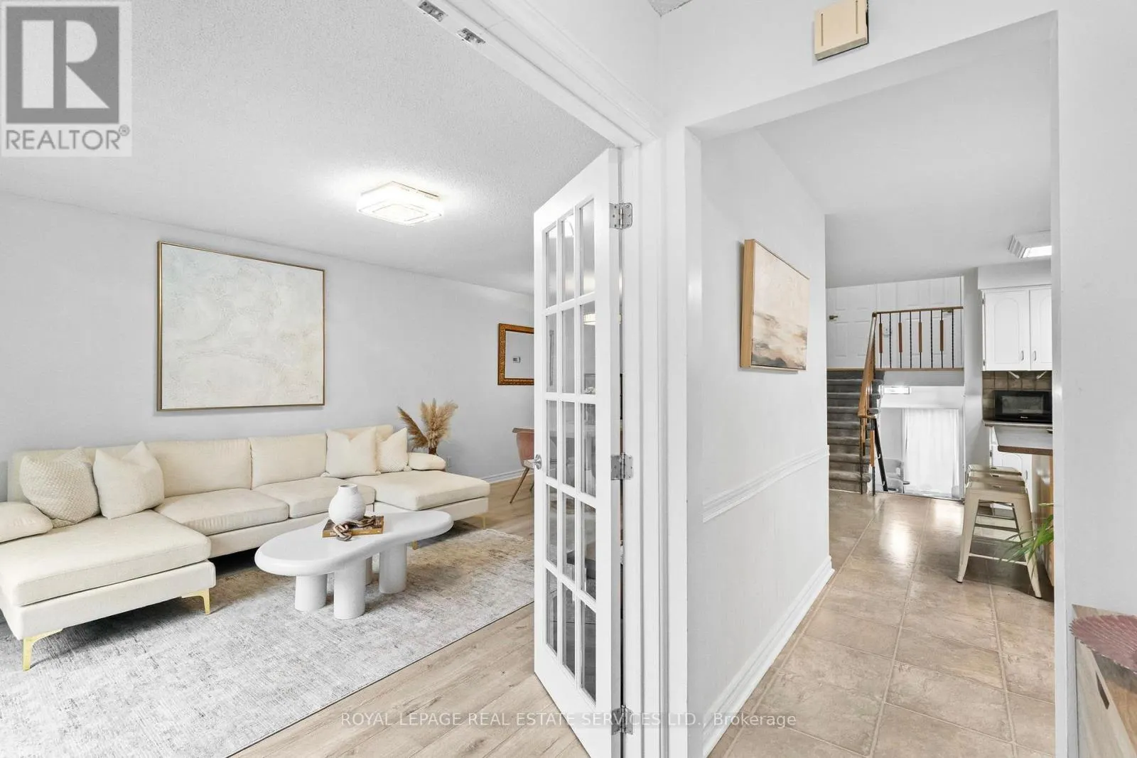 1504 KENILWORTH CRESCENT