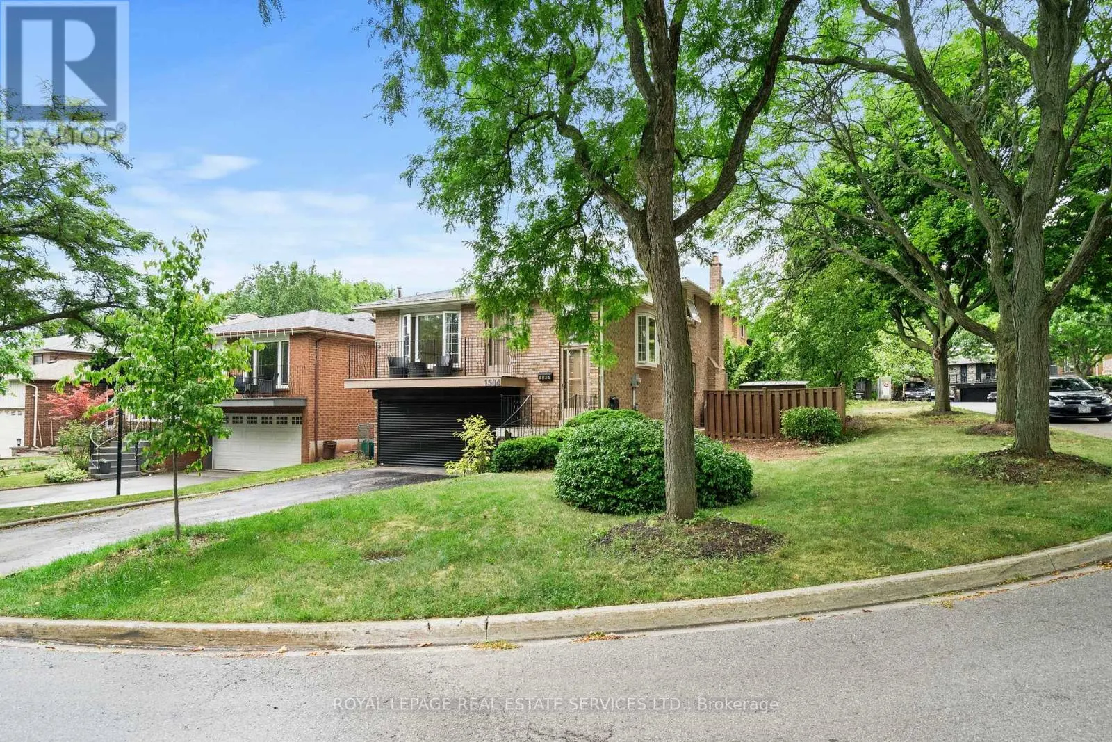1504 KENILWORTH CRESCENT
