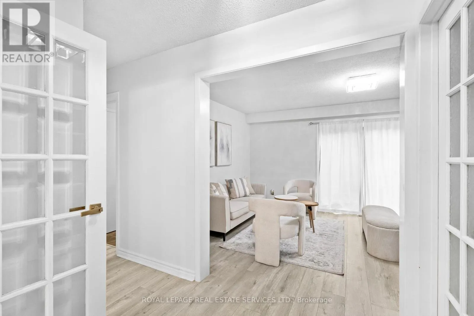 1504 KENILWORTH CRESCENT
