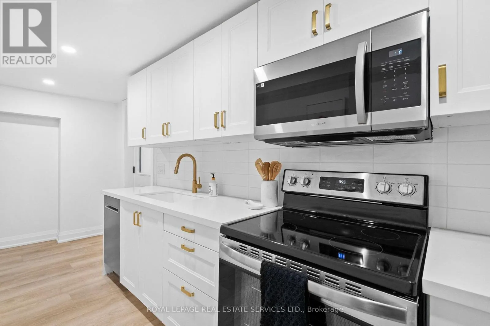 1504 KENILWORTH CRESCENT