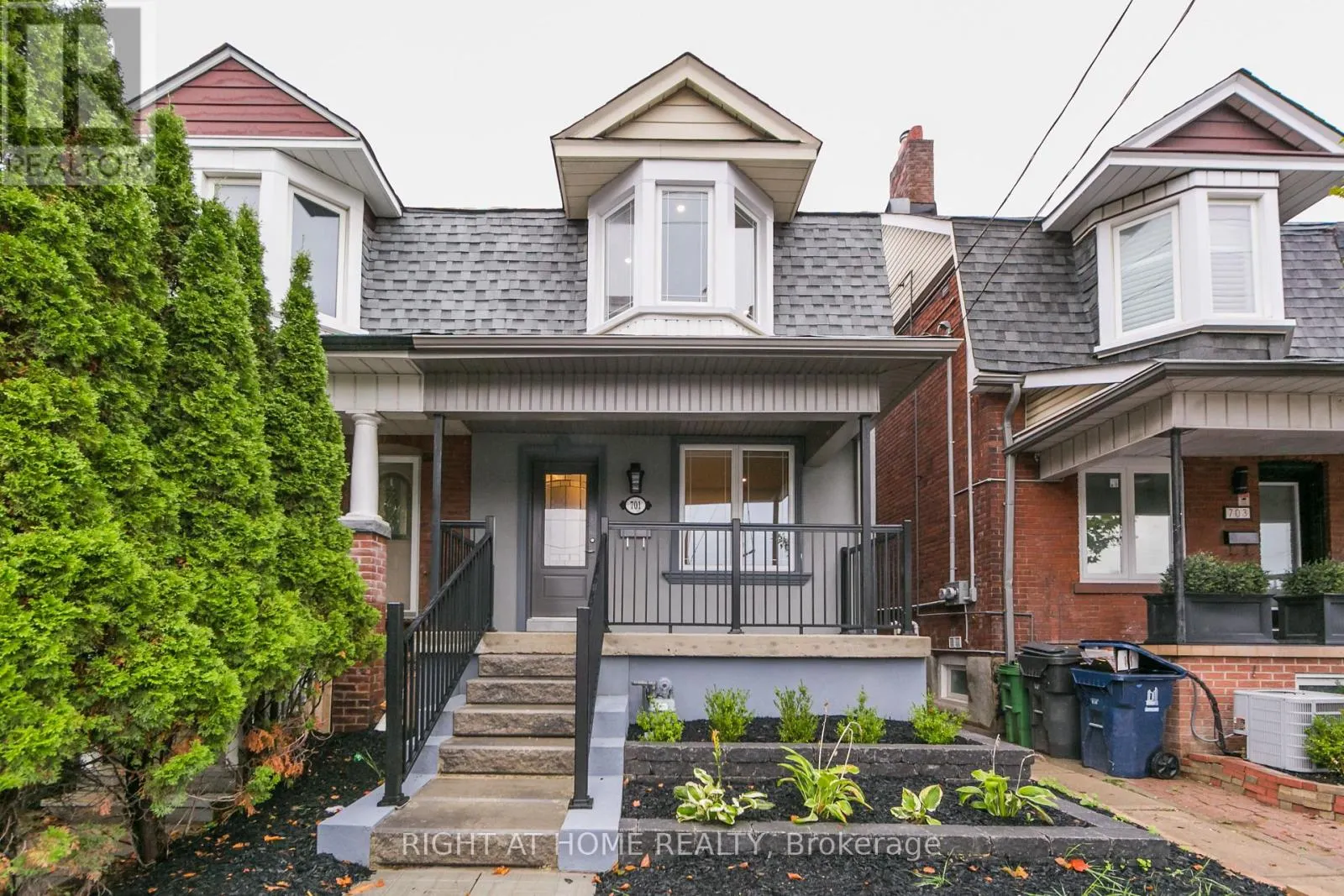 701 DUPONT STREET