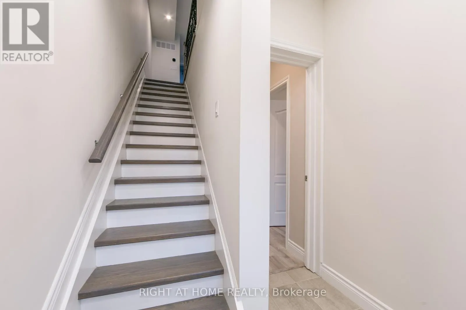 701 DUPONT STREET