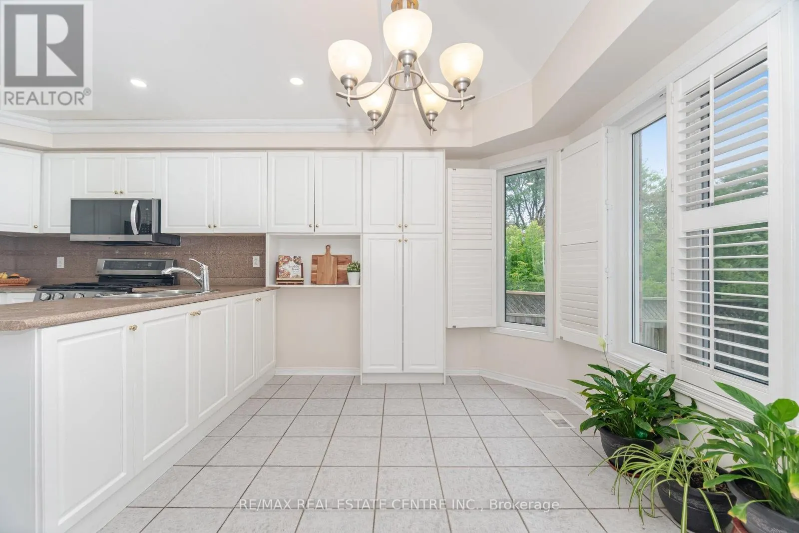 2931 GARDENVIEW CRESCENT