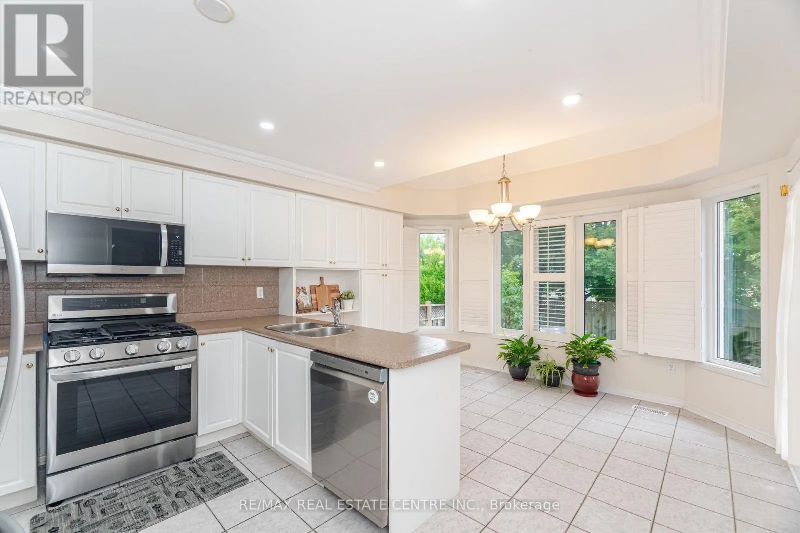 2931 GARDENVIEW CRESCENT
