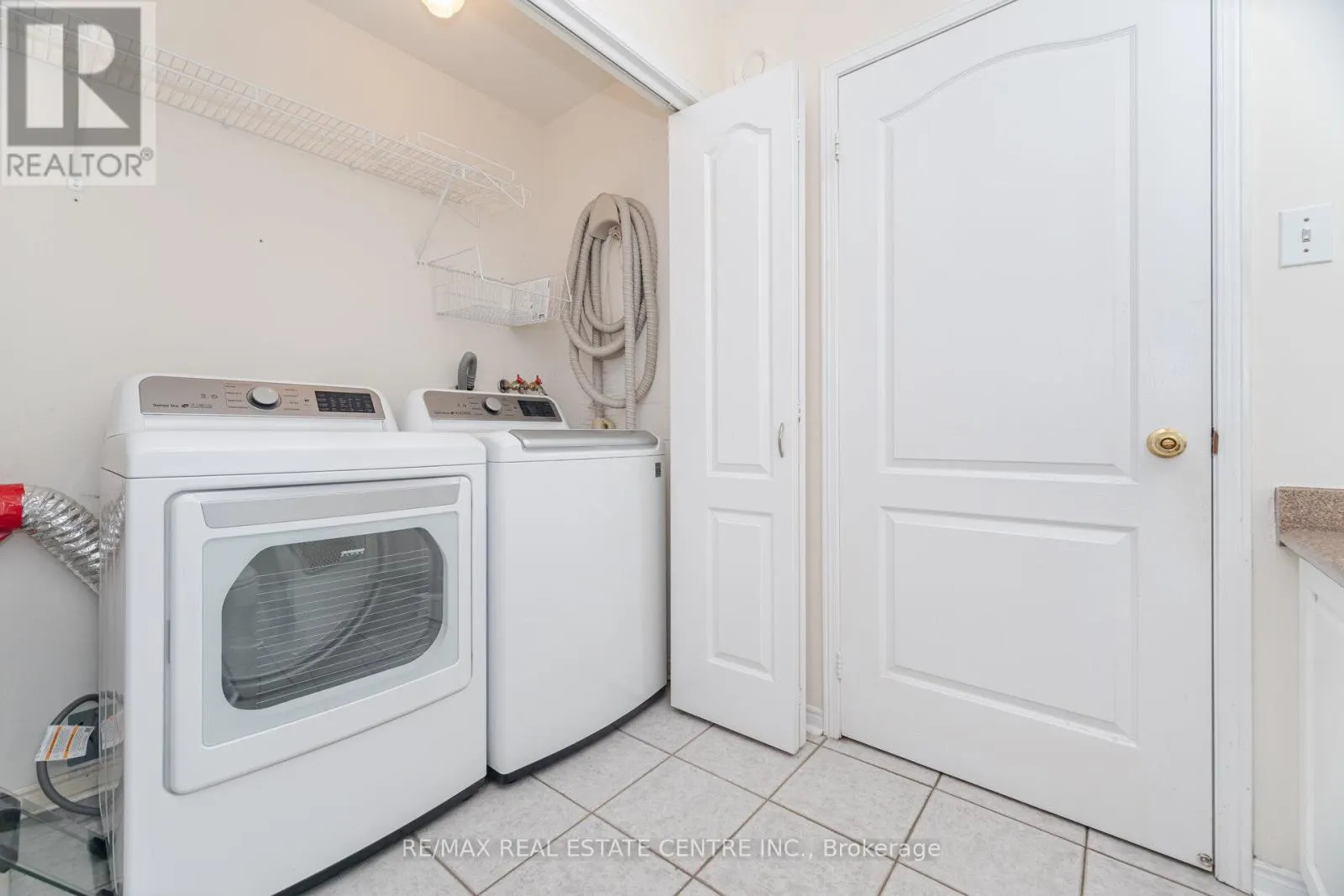 2931 GARDENVIEW CRESCENT