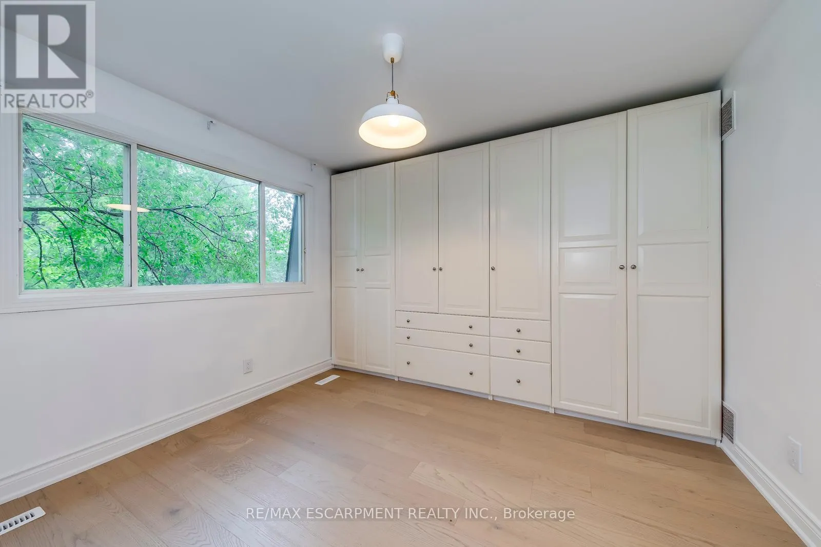170 CAVENDISH COURT