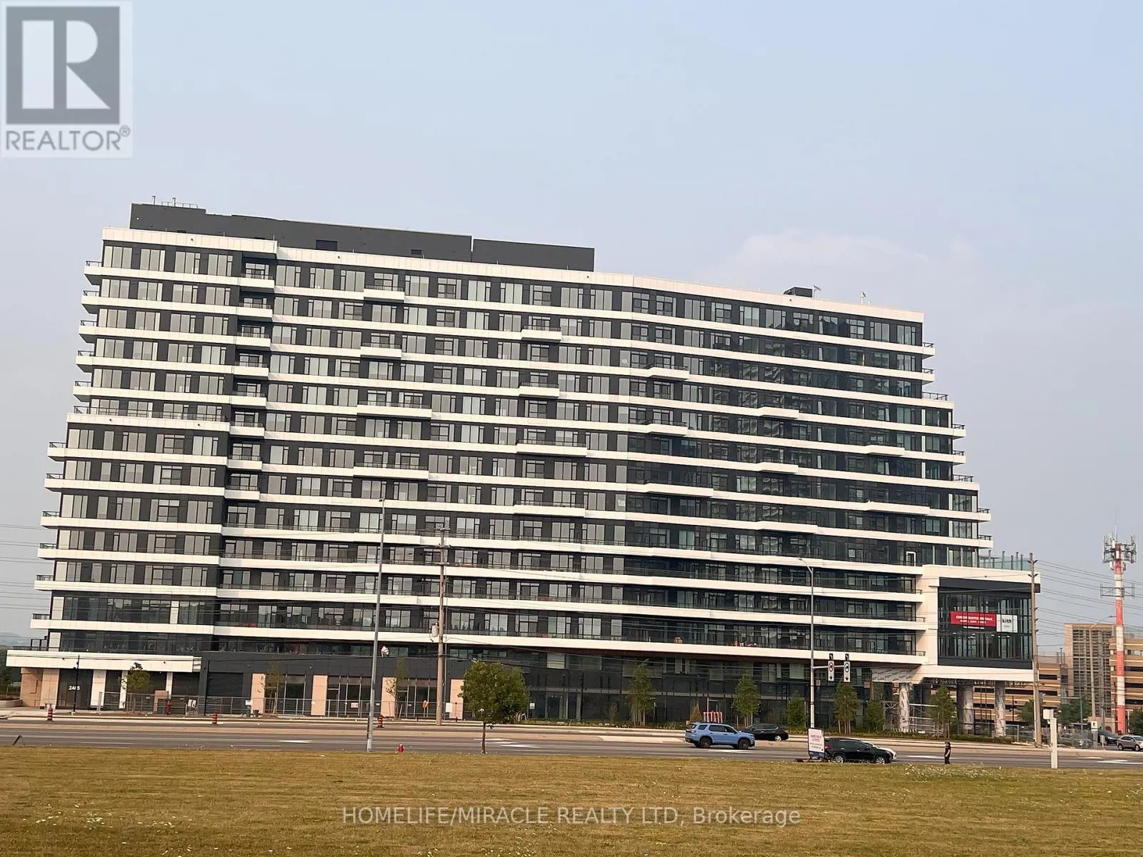 422 - 2485 EGLINTON AVENUE W