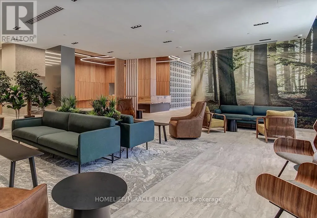 422 - 2485 EGLINTON AVENUE W