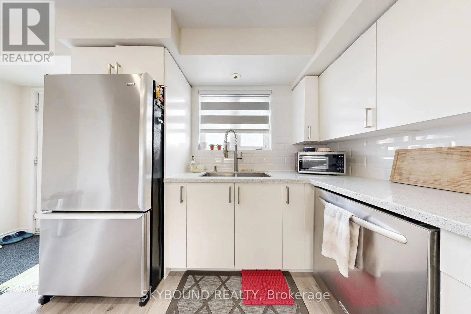 85 - 3088 EGLINTON AVENUE W